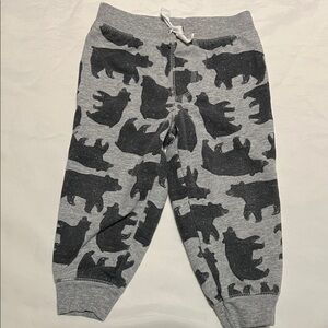 “Bundle 10/$13” Carter's 18M Gray Bear Pattern boy Joggers pants